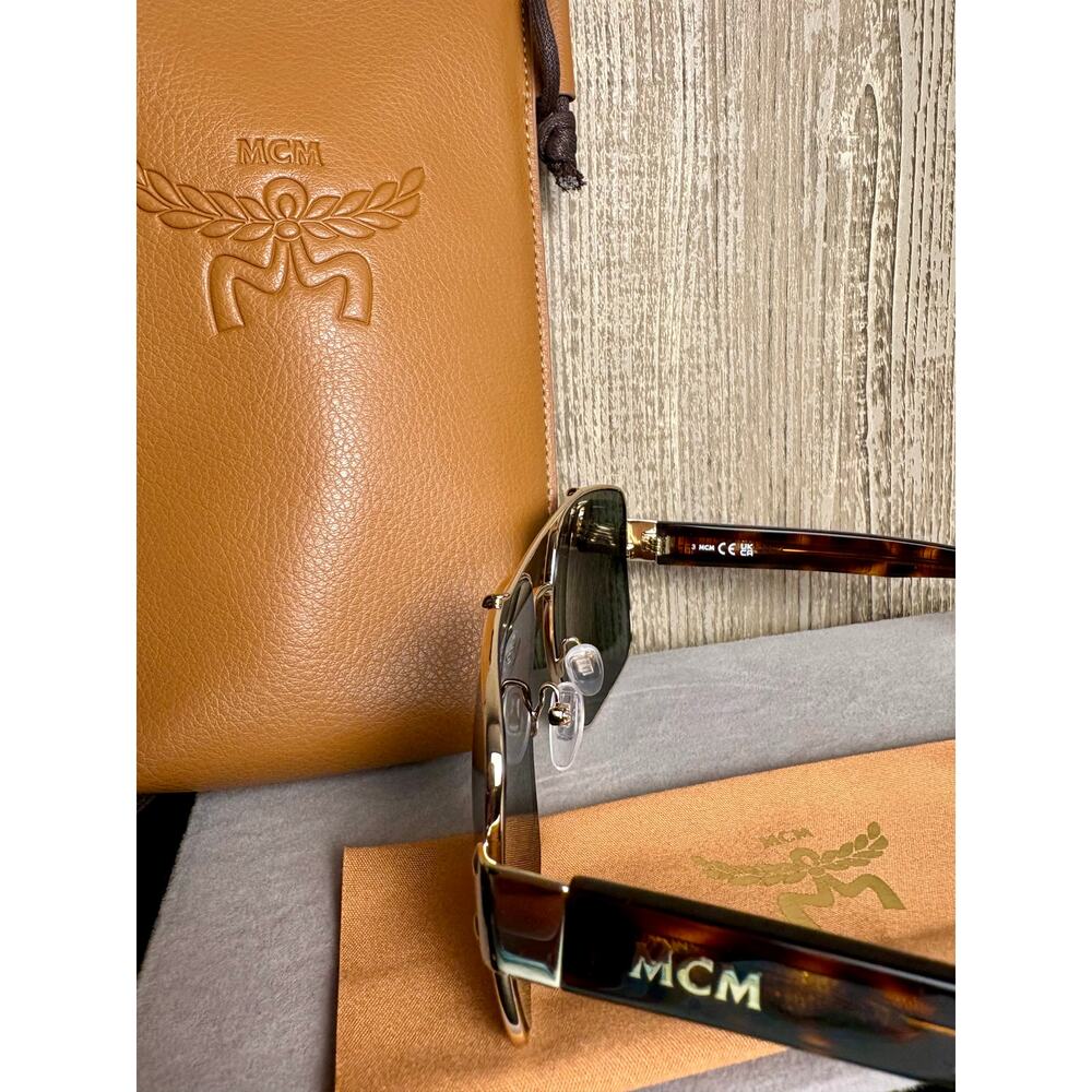 NEW MCM Unisex Aviator Sunglasses w/ Leather Side Pouch - Picture 8 of 8